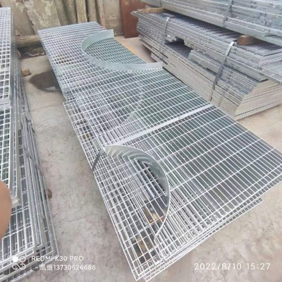 Platform Q235 Carbon Galvanized Steel Grating Disesuaikan Berbentuk Khusus