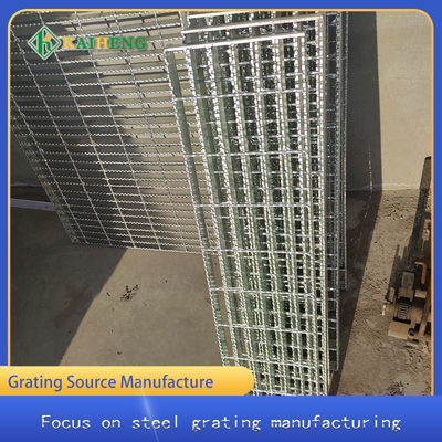 Tapak Tangga Grate Baja HDP Tahan Korosi Bar Grating Tapak
