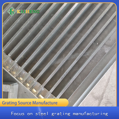 Hot Dip Galvanized Steel Grating Q235 Grid Plate Untuk Platform Struktur Baja Pabrik Kimia
