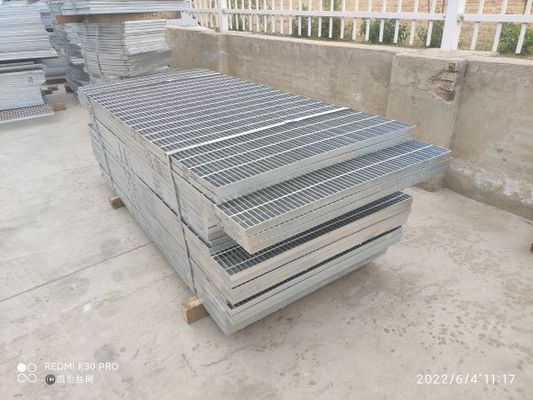 Carbon Steel Hot Dip Galvanized Customized White Silver Steel Metal Grating