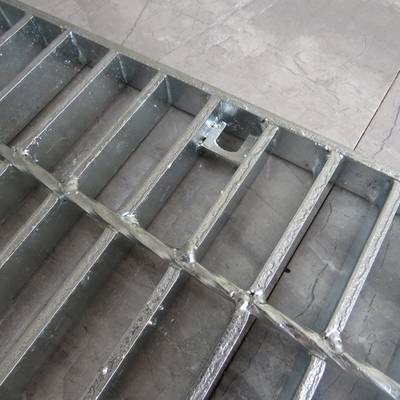 Silver White T1 - T4 Steel Grate Stair Tapak Disesuaikan