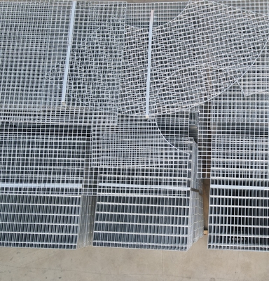 Platform Q235 Carbon Galvanized Steel Grating Disesuaikan Berbentuk Khusus