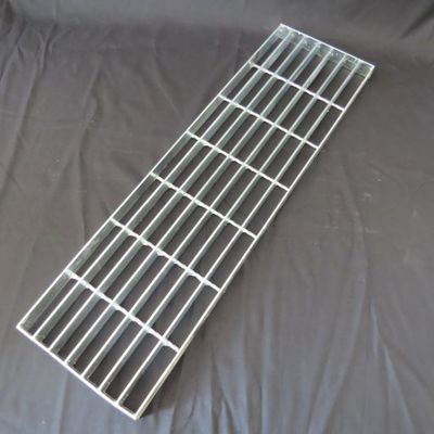 Hot Dip Galvanized Carbon Steel Grate Stair Tapak Warna Perak