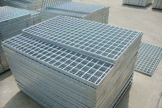 OEM Galvanized Metal Grid Kisi Baja Ringan Untuk Ereksi Panggung