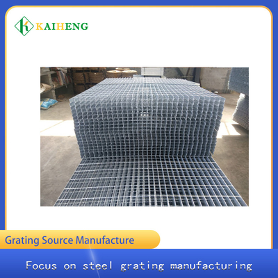Galvanized Steel Grating 1.5 Inch Wire Mesh Steel Netting Untuk Farm Villa