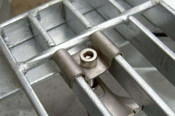 Saddle Steel Bar Grating Clips Penjepit Instalasi Galvanis
