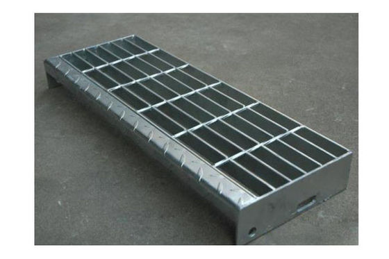 Silver White Metal Stair Meliputi Stair Steel Grate Steps Grid Plate T4
