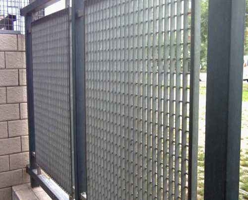 Galvanized Steel Grating 1.5 Inch Wire Mesh Steel Netting Untuk Farm Villa