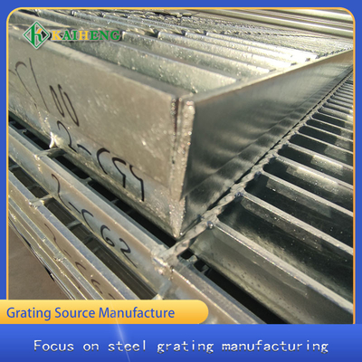 Pelat kisi baja galvanis Hot Dip industri 30mmx50mm