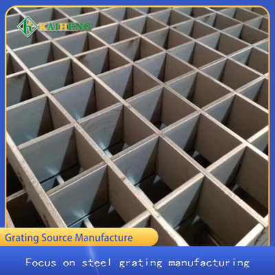 High Bearing Heavy Galvanized Metal Grid Steel Grating Untuk Jalan Kaki