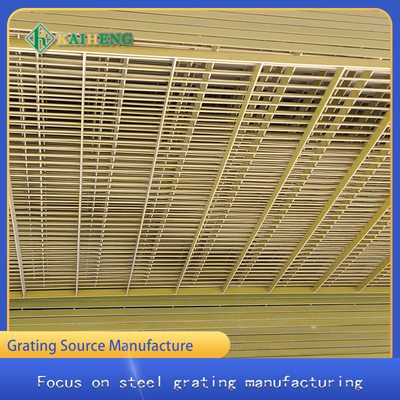 Plastik Mencelupkan Logam Kuning Grill Grate Carbon Steel Grating Untuk Pagar Rumah Ayam