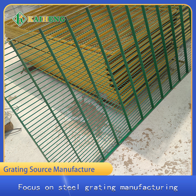 Catwalk Lantai Logam Plastik Hijau Diresapi 100x200