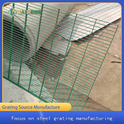 Green Wire Grate Fencing Grid Catwalk Metal Grating Untuk Plastik Celup 1mx2m
