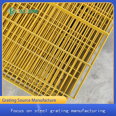 Hot Dip Galvanized Grid Mesh Corrosion Resistant Metal Grate Fence Untuk Kandang Unggas