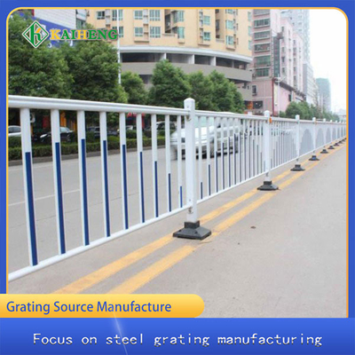 Galvanized Protective Traffic Guardrail Plastik Disemprot Baja Untuk Perkotaan