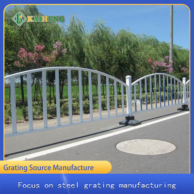 Galvanized Protective Traffic Guardrail Plastik Disemprot Baja Untuk Perkotaan
