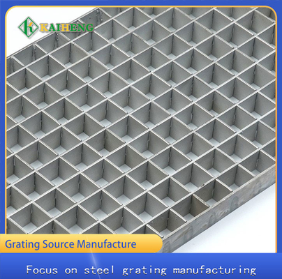 Q235 High Bearing metal Galvanized Steel Grid Panels Grating Disesuaikan